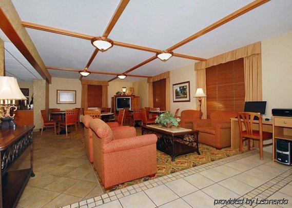 Quality Inn & Suites North Springfield Restoran gambar