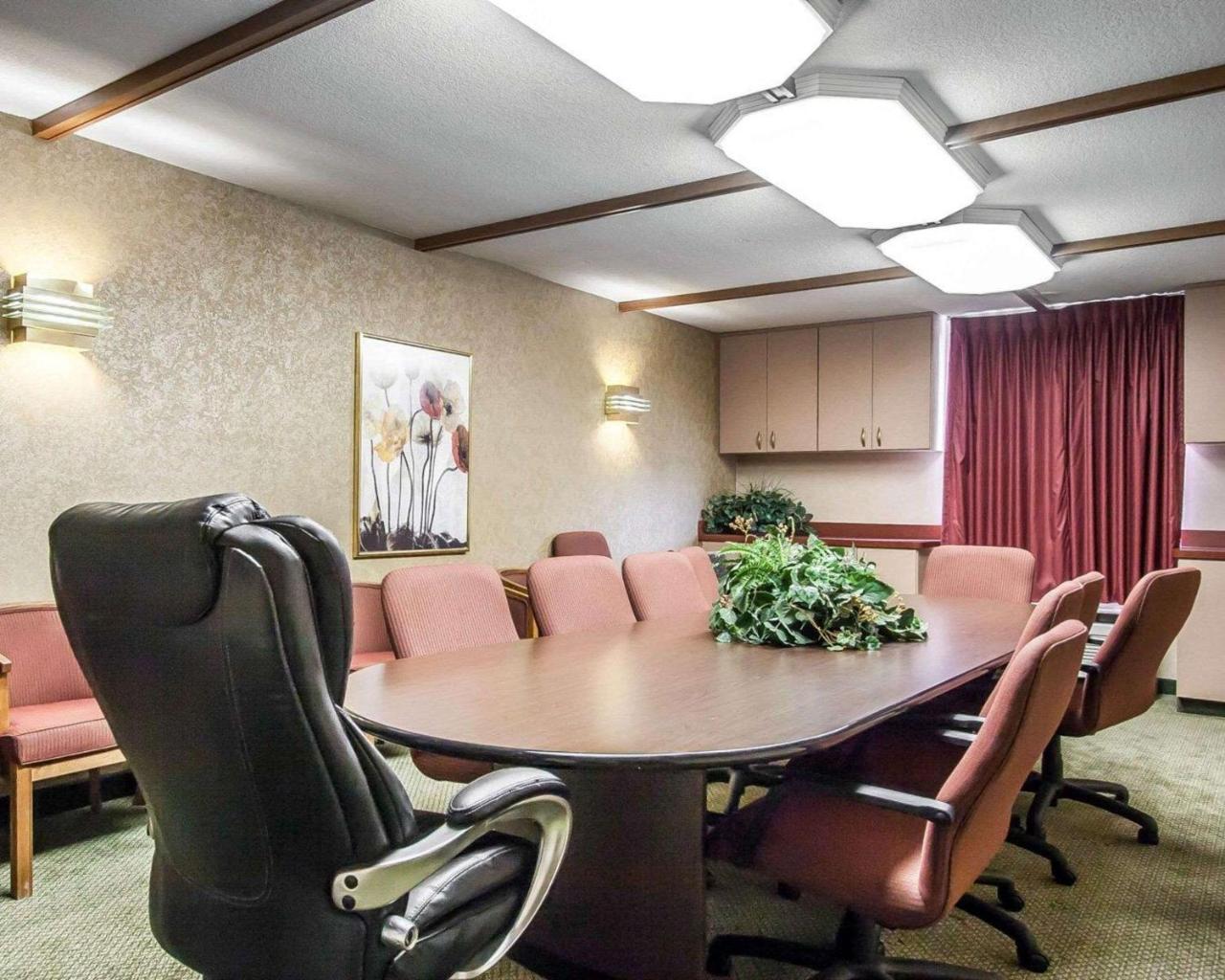 Quality Inn & Suites North Springfield Luaran gambar