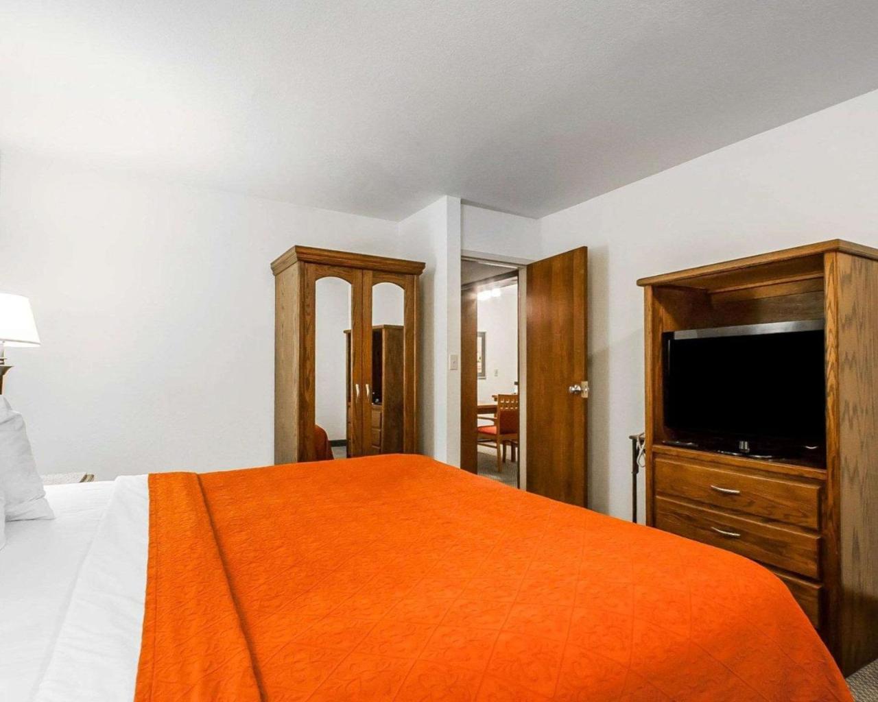 Quality Inn & Suites North Springfield Luaran gambar