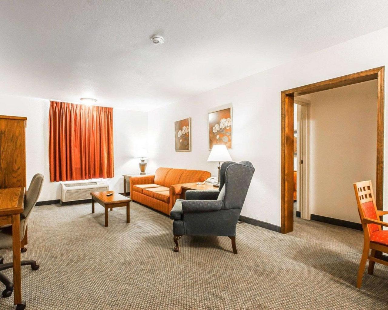 Quality Inn & Suites North Springfield Luaran gambar