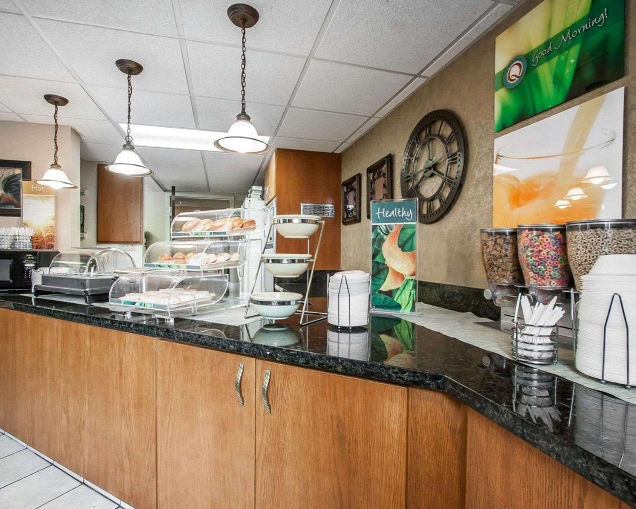 Quality Inn & Suites North Springfield Luaran gambar