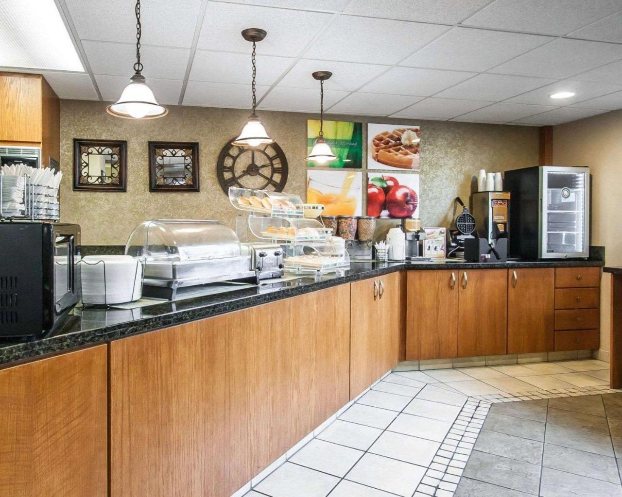 Quality Inn & Suites North Springfield Luaran gambar